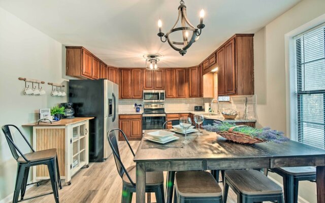 Beautiful Clarkesville Home ~ 8 Mi to Helen!