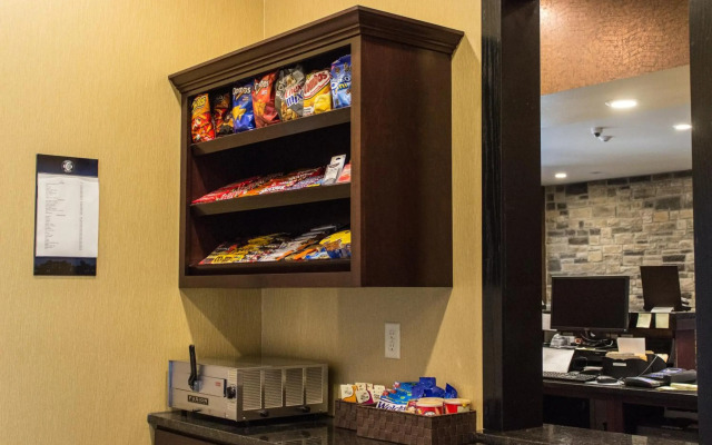 Cobblestone Hotel & Suites – Chippewa Falls