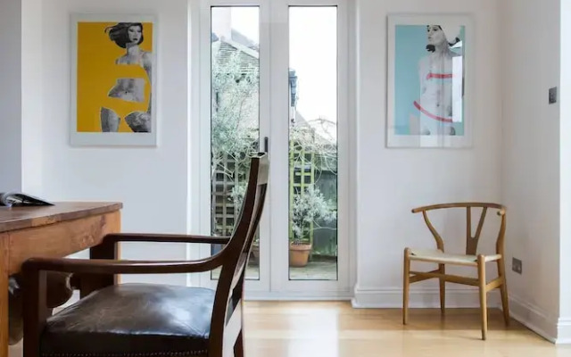 Hardinge Road by Onefinestay