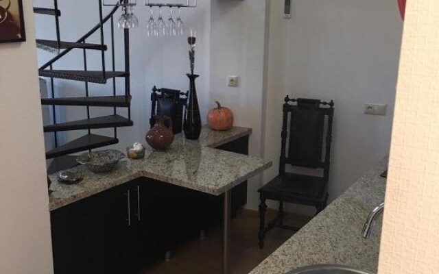Aparment 18 A