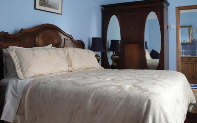 Riverside Bed and Breakfast