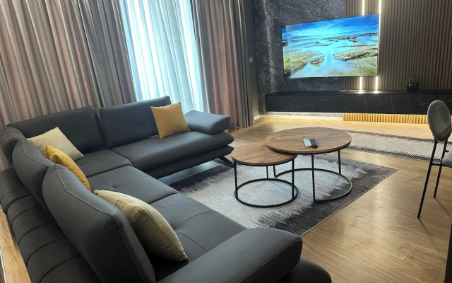 Kalpazo Lakescape Tirana