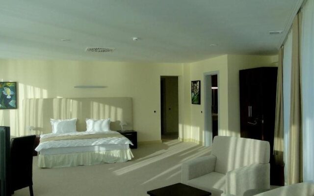 Kur Hotel