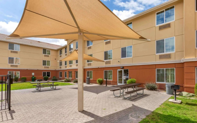 Extended Stay America Suites Phoenix Midtown