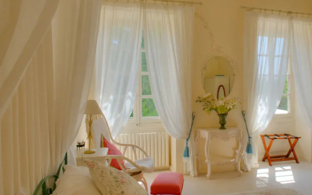 Le Castel du Mont Boisé