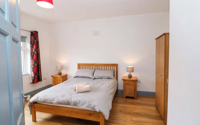 No 1 Lodge Wood