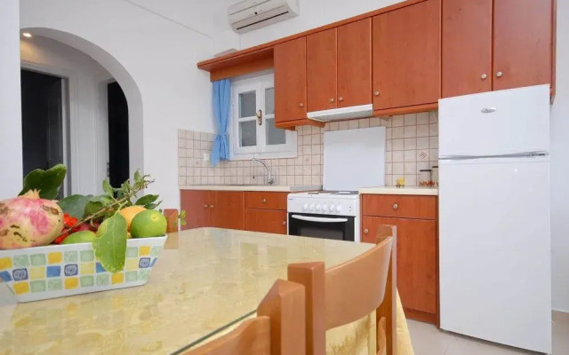 Crystal Naxos 2 Apartments at Mikri Vigla