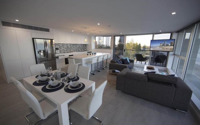 Golden Sands - Private Apartments – Guest Rooms – Gold Coast