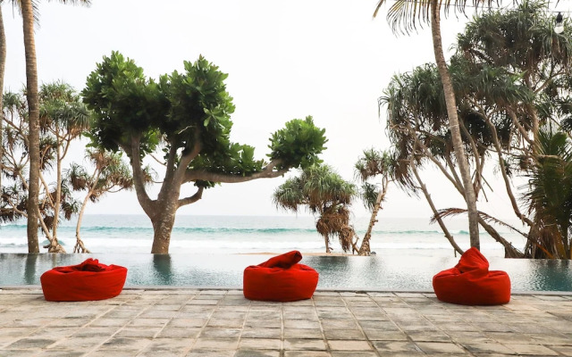 Naomi Beach Resort
