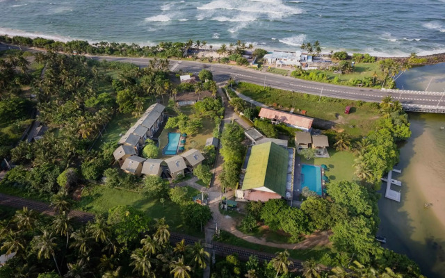 South Lake Resort Koggala