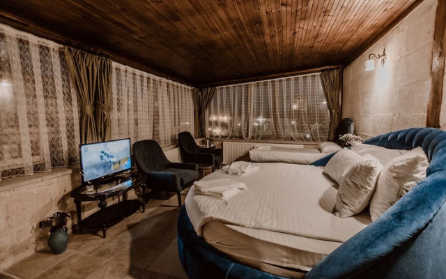 Young Cave Hotel