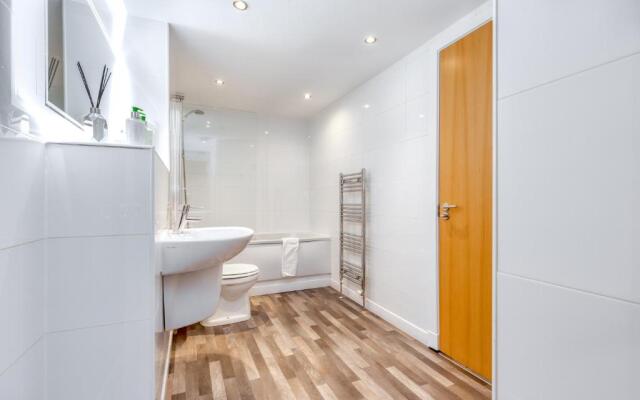 Executive 7 Glasgow City