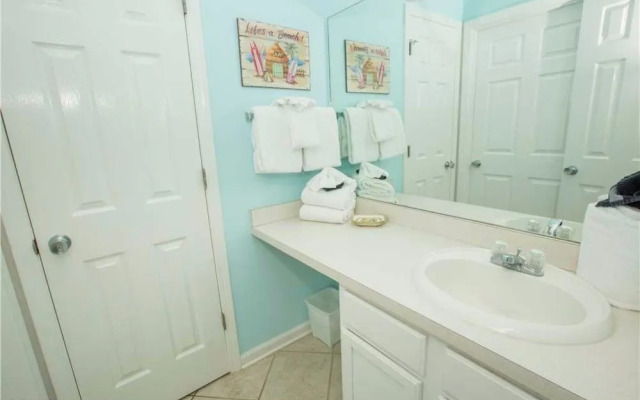 Sandpiper Cove 1129 2 Bedroom Condo by RedAwning