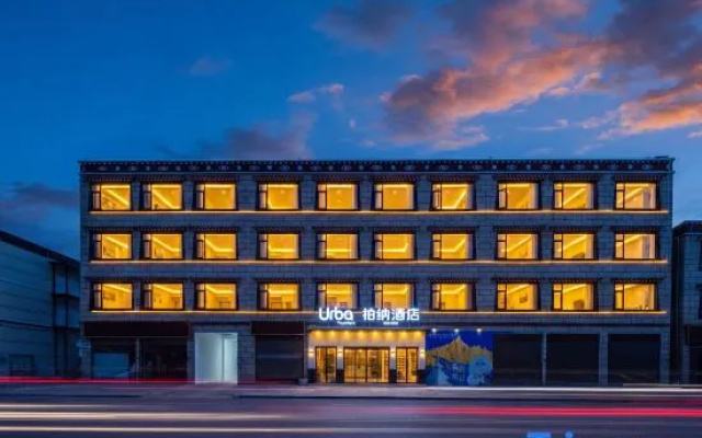 Urba Hotel (Shambhala Ethnic Unity Theme Park Branch) – Exterior – Shangri-La