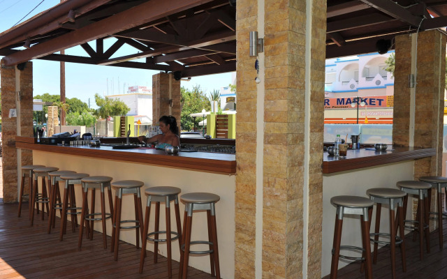 Hotel Heleni Beach