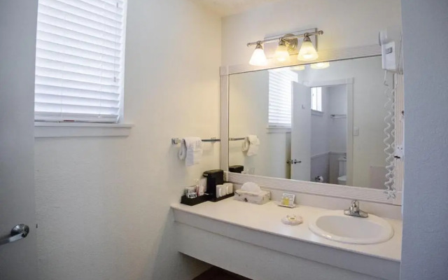 Best Western Plus Twin Peaks Lodge