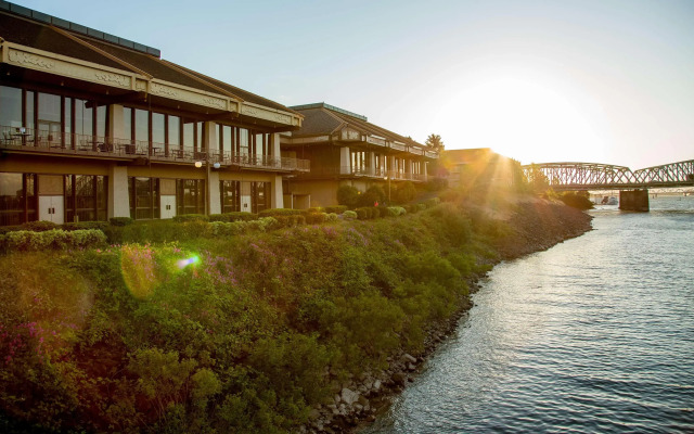 Holiday Inn Portland - Columbia Riverfront by IHG