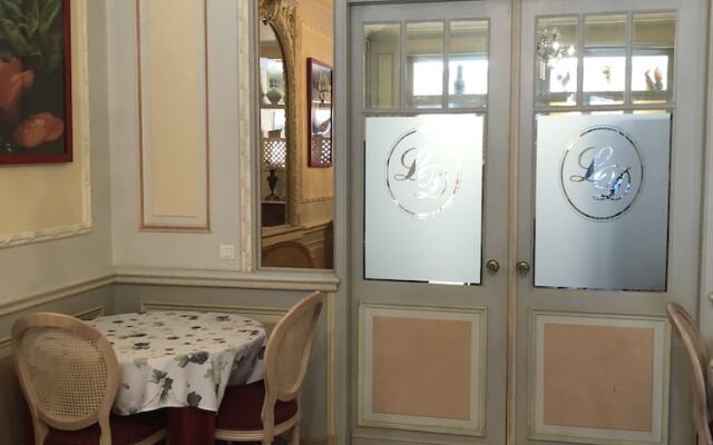 Hotel De France
