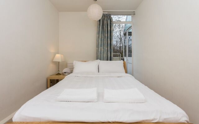 Central London Apartment With a Balcony