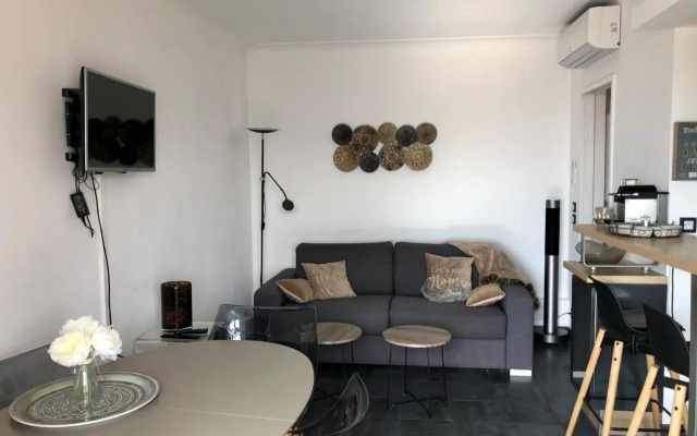 Cosy 42m With Balcony Nice View And Wifi