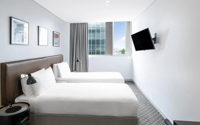 Holiday Inn & Suites Sydney Bondi Junction by IHG