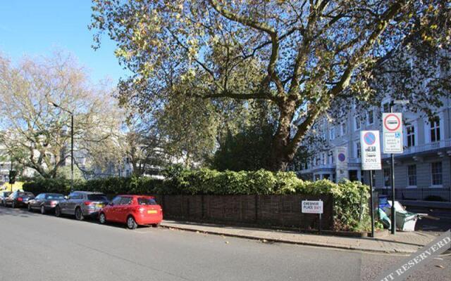 Veeve  Grand 2 Bed 2 Bath In Belgravia