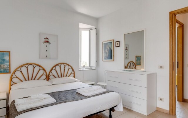 Splendid Holiday Home in Pozzallo With Garden