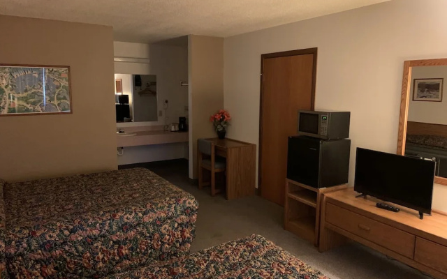 Pine River Inn