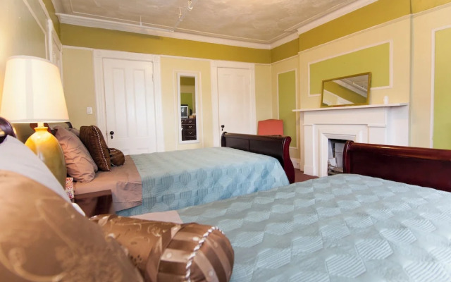 Saint Nicholas Inn