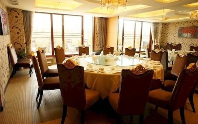 Peninsula International Hotel