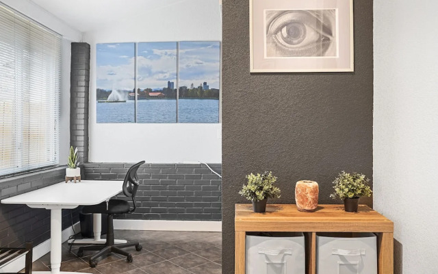 City Oasis with Inviting Flair