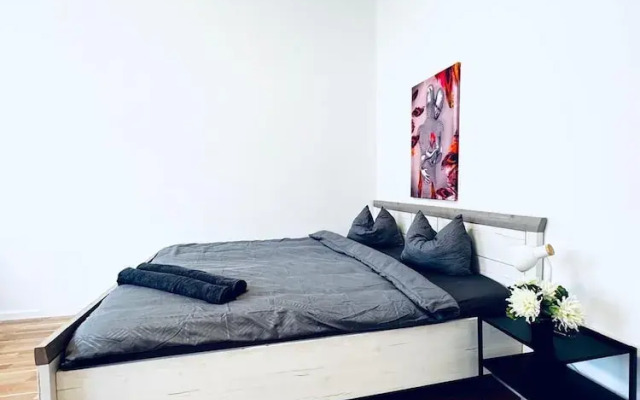 Modern Studio Close to Stadthalle