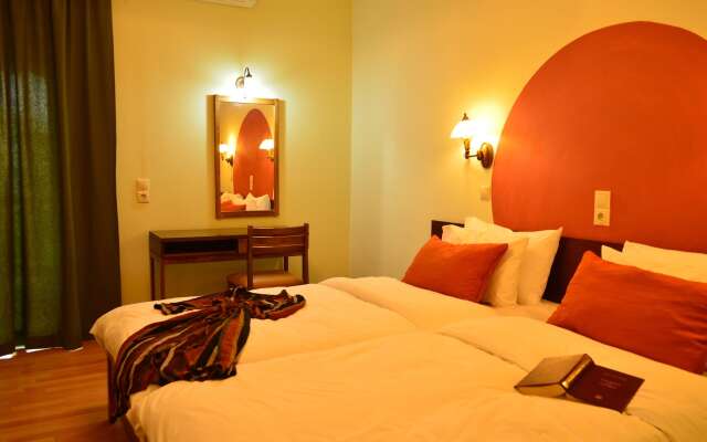 Alexakis Hotel & Spa