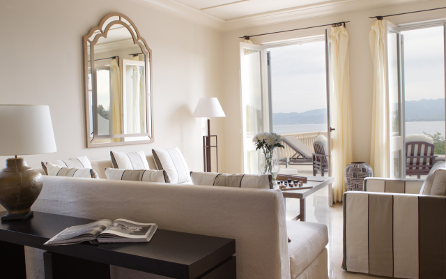 Anassa Hotel