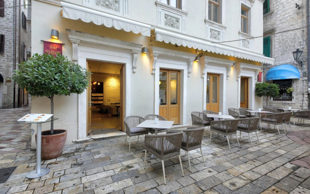 Hotel Vardar Kotor