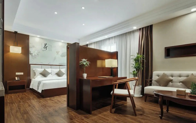 Rose Garden International Hotel