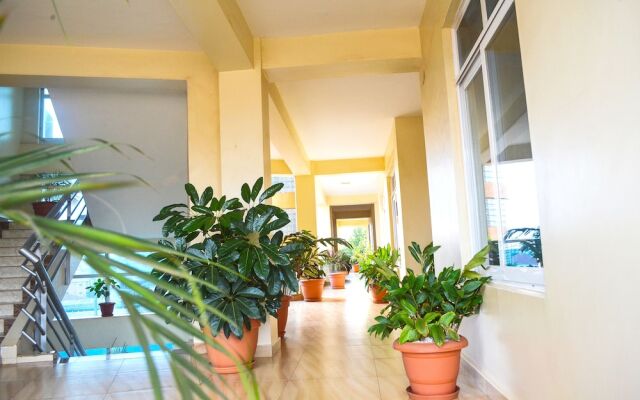 Selina Apartments