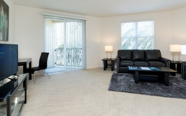 The Oaks by Bluebird Suites