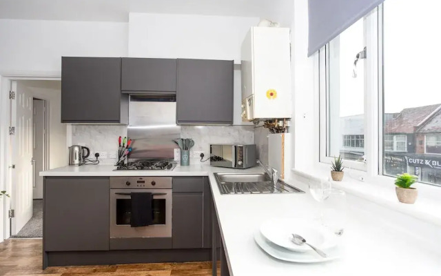 The Central Flat 4