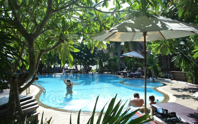 Salad Beach Resort
