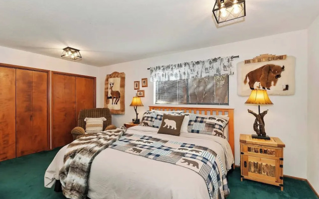 Everwood Serenity Treehouse