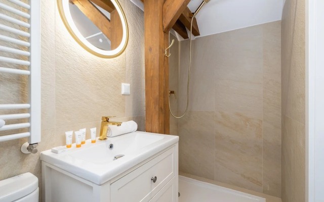 Bright Apartment Kazimierz by Renters