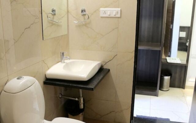 Hotel Khushi International