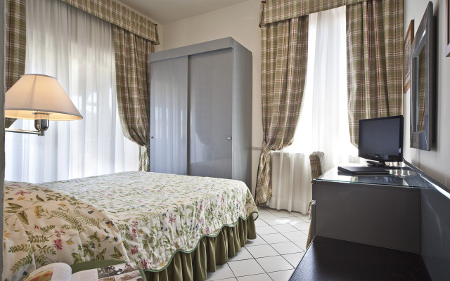 Hotel Italia