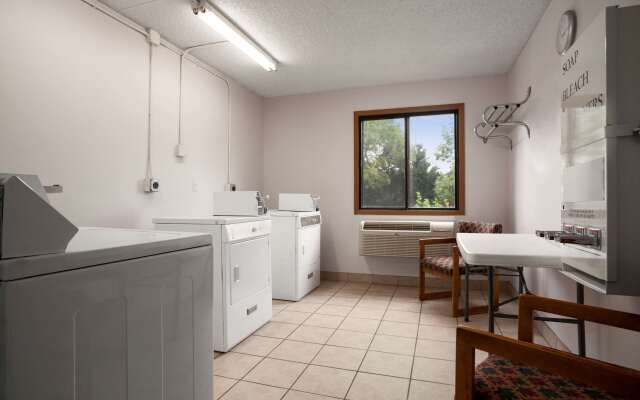 Super 8 by Wyndham Westminster Denver North