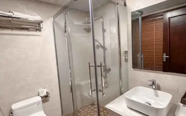 Linh Trang Ha Long Hotel