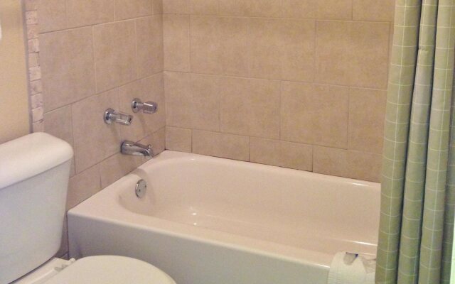 Americas Best Value Inn & Suites Yukon Oklahoma City