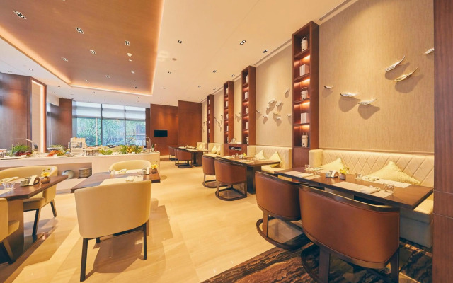 LJZ Supreme Tower Hotel