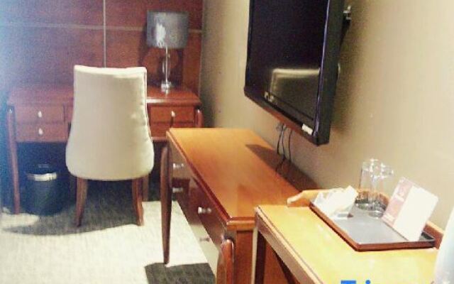 HanTing Premium Hotel (Zhengzhou Huayuan Road ITC Center)