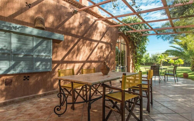 Villa les Oliviers 2 Bedrooms - A Setting of Tranquility